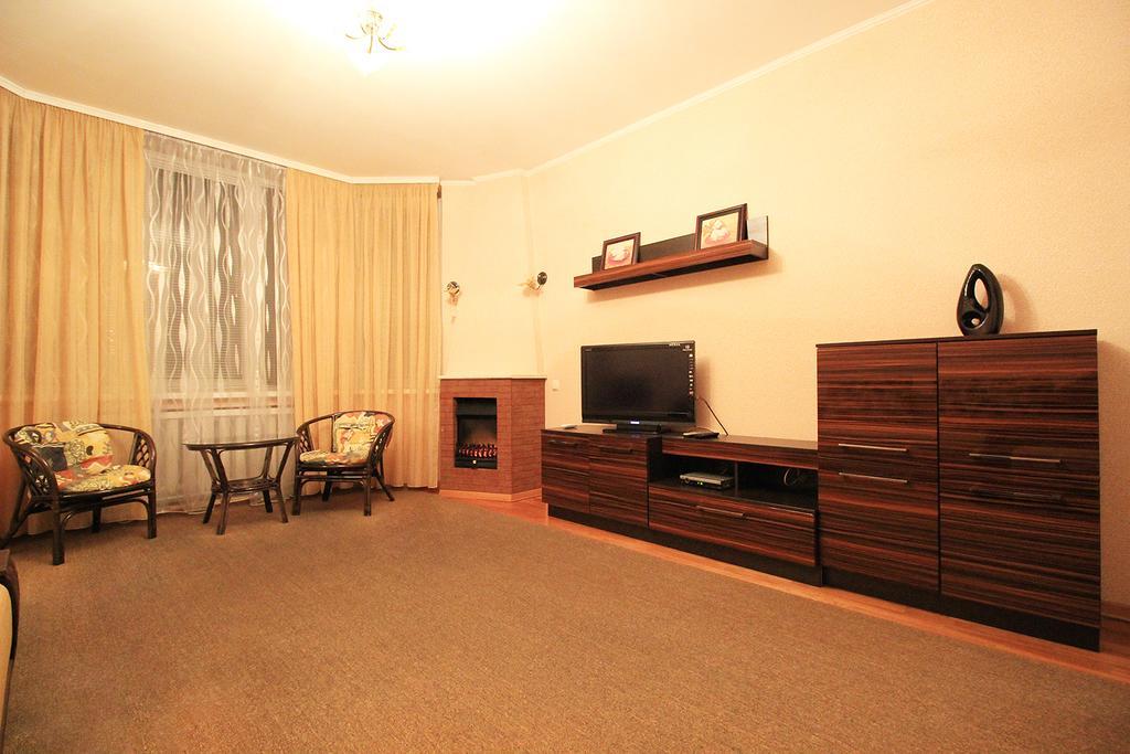 Apartment Poznyaky-Bazhana Kyiv Exterior foto