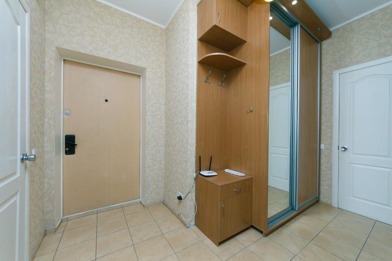Apartment Poznyaky-Bazhana Kyiv Exterior foto