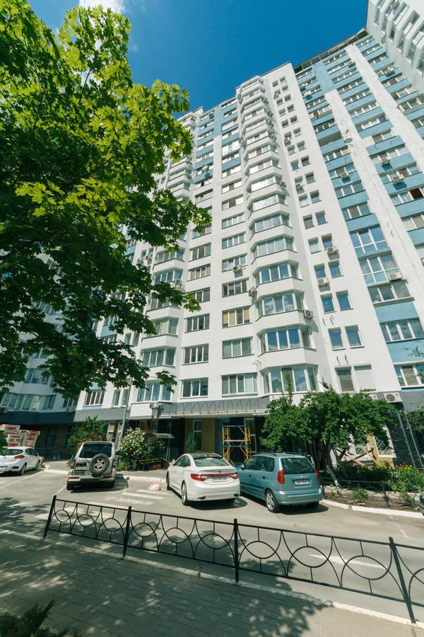 Apartment Poznyaky-Bazhana Kyiv Exterior foto