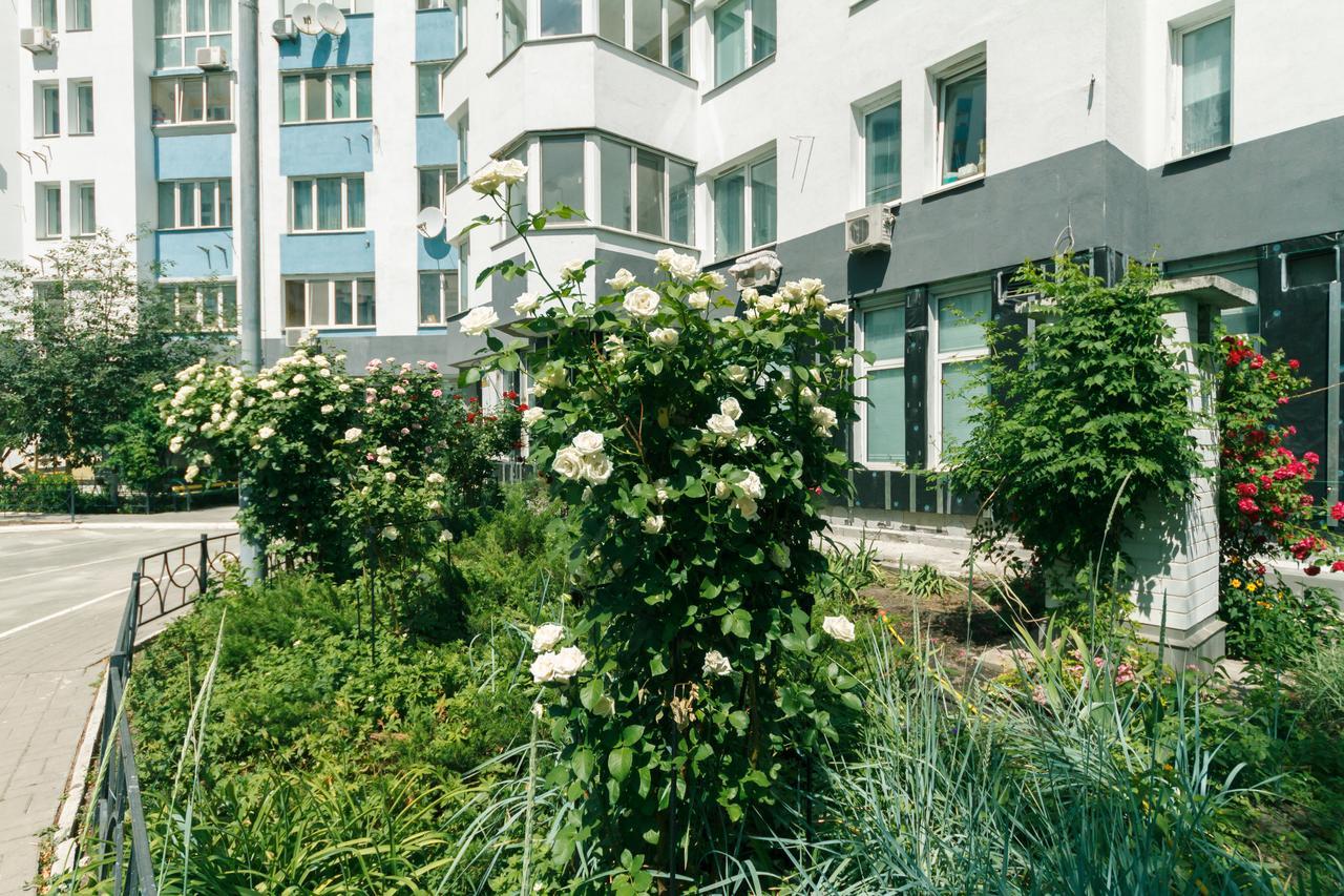 Apartment Poznyaky-Bazhana Kyiv Exterior foto